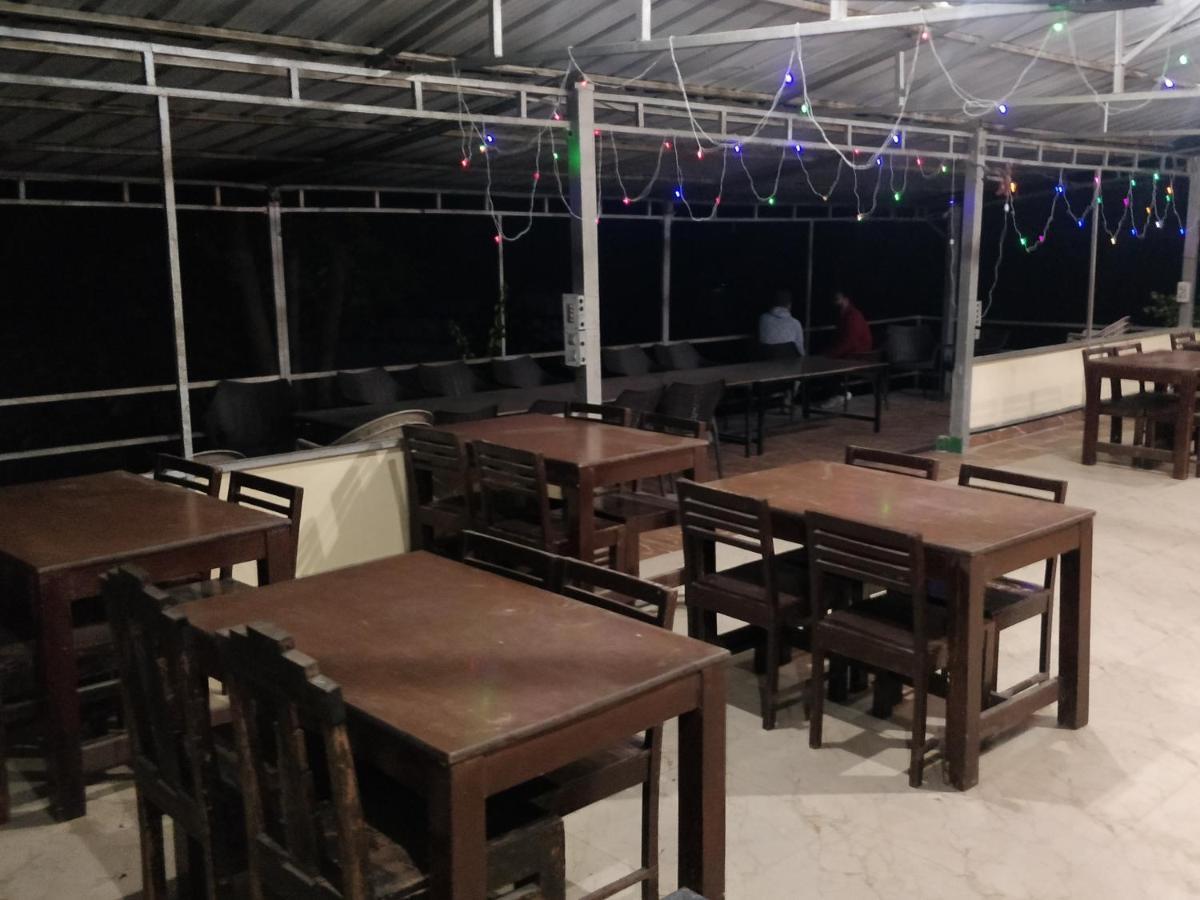 Camp High 5 Jayalgarh Otel Dāngchura Dış mekan fotoğraf