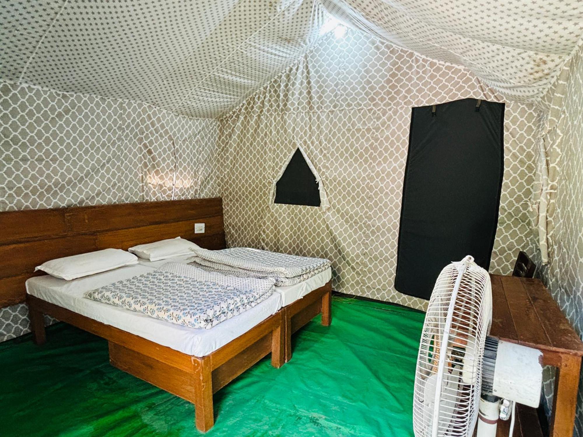 Camp High 5 Jayalgarh Otel Dāngchura Dış mekan fotoğraf